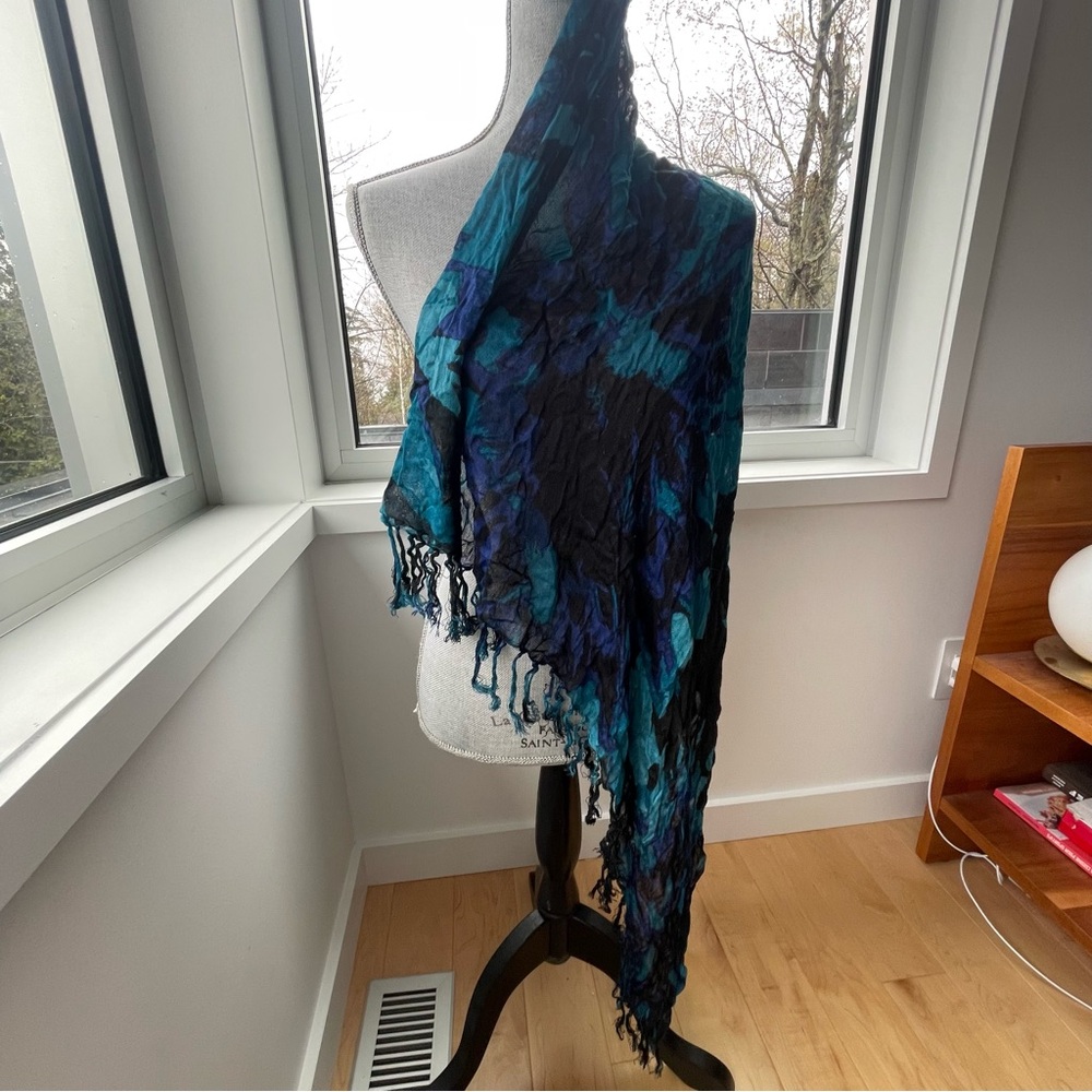 Dynamite blue scarf
